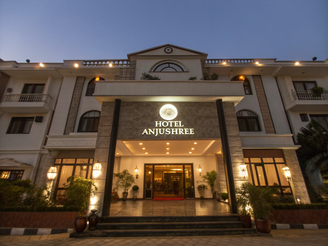 Hotel Revenue Management in Ujjain | HotelRevBaBa Hotel Revenue Management in Ujjain Boutique heritage hotel suite in Ujjain optimized through professional hotel revenue management